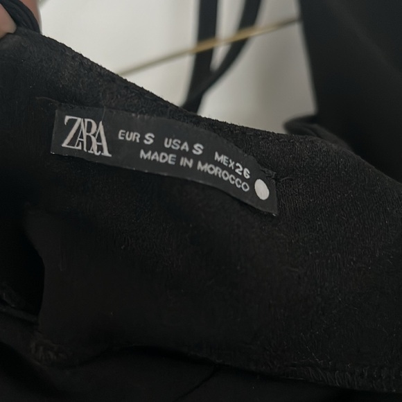 Halter Dress - Picture 4 of 4